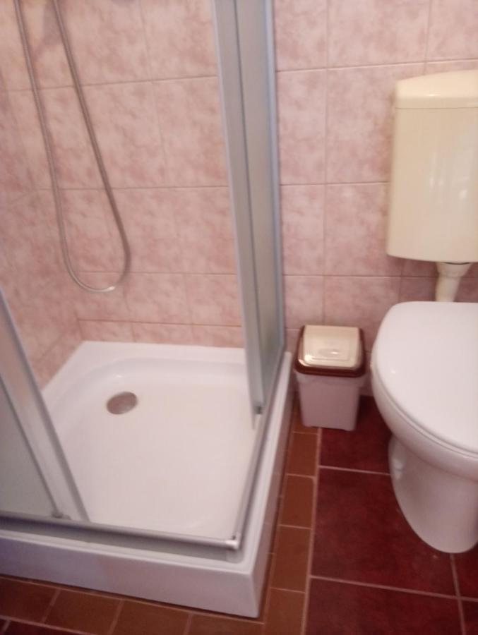 Liza Apartman Gyula Exterior photo