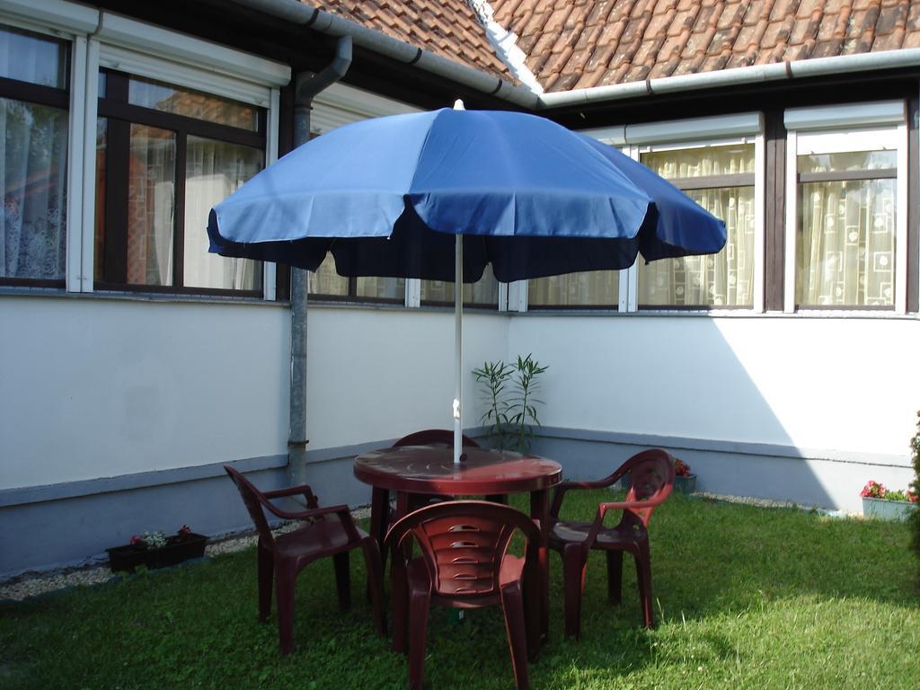 Liza Apartman Gyula Room photo